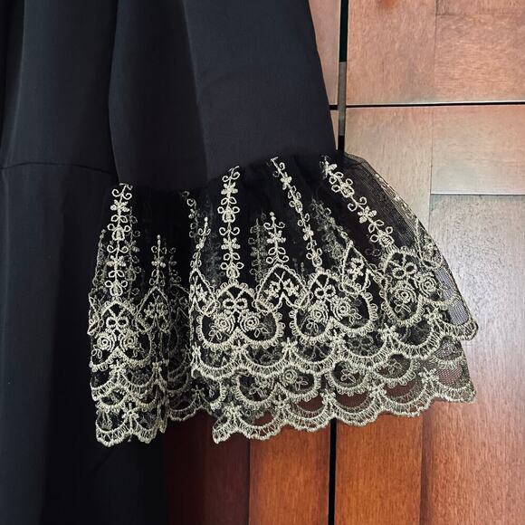 Pomander Place Black Lillith Dress Lace Maxi Size Small NEW - Picture 6 of 11